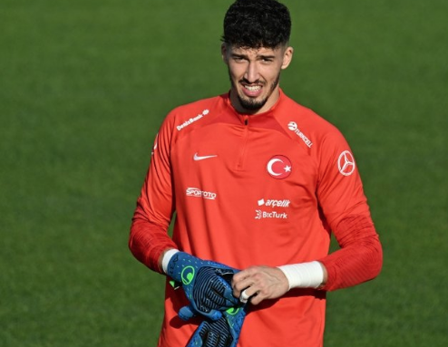 Foto - Altay Bayındır’a gün doğdu! Manchester United'dan müjdeli haber geldi...