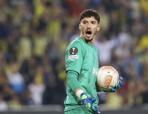 Foto - Altay Bayındır resmen harekete geçti! Fenerbahçe için büyük fedakarlık! O gerçek Türk devi oldu!