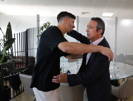 Altay Bayındır resmen harekete geçti! Fenerbahçe için büyük fedakarlık! O gerçek Türk devi oldu!