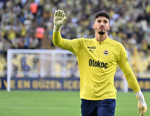 Foto - Altay Bayındır resmen harekete geçti! Fenerbahçe için büyük fedakarlık! O gerçek Türk devi oldu!