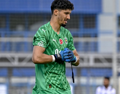 Foto - Altay Bayındır resmen harekete geçti! Fenerbahçe için büyük fedakarlık! O gerçek Türk devi oldu!