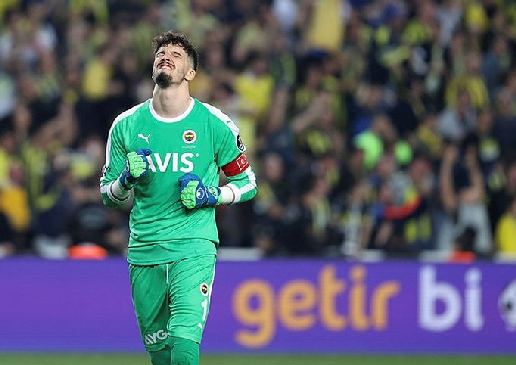 Foto - Altay Bayındır'ın yeni takımı belli oldu! Doğru hamle: Fiyatları uçunca...