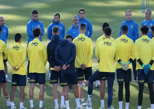 Foto - Altay Bayındır'ın yerine 390 gol yiyen kaleci geliyor! Neler yaptığını duyunca şok olacaksınız!