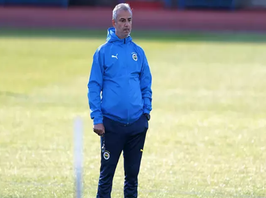 Foto - Altay Bayındır'ın yerine 390 gol yiyen kaleci geliyor! Neler yaptığını duyunca şok olacaksınız!