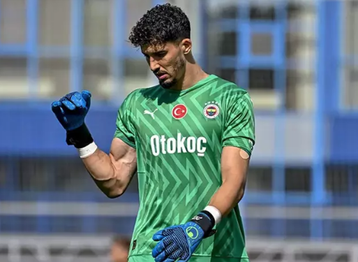 Foto - Altay Bayındır'ın yerine 390 gol yiyen kaleci geliyor! Neler yaptığını duyunca şok olacaksınız!