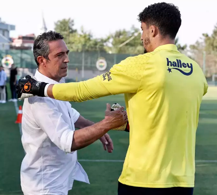 Foto - Altay Bayındır'ın yerine 390 gol yiyen kaleci geliyor! Neler yaptığını duyunca şok olacaksınız!