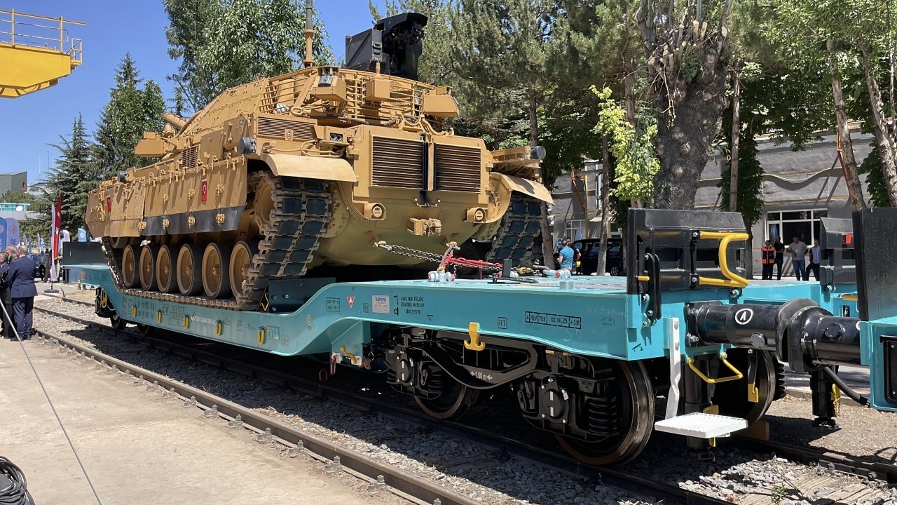 Foto - Altay Tankı'nı taşıyacak: Her ambargo, her baskı ve haksızlık bize kapı araladı