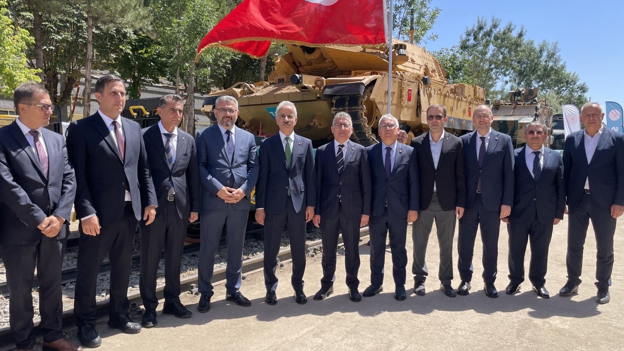 Foto - Altay Tankı'nı taşıyacak: Her ambargo, her baskı ve haksızlık bize kapı araladı