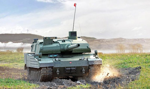 Foto - Altay Yunanistan basınında! Yunan uzmandan dikkat çeken yorum: Avrupa Türkiye ile iş birliği yapmak için can atıyor