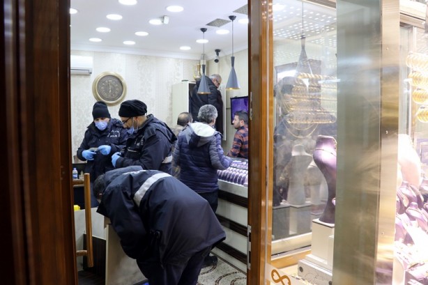 Foto - Altın alma bahanesiyle gittiği kuyumcuyu yaraladı