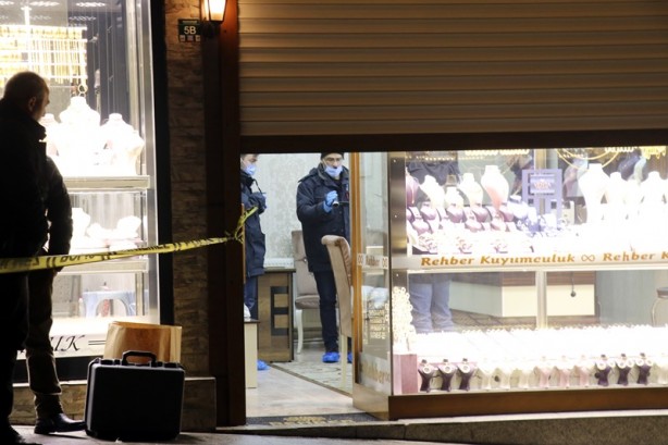 Foto - Altın alma bahanesiyle gittiği kuyumcuyu yaraladı