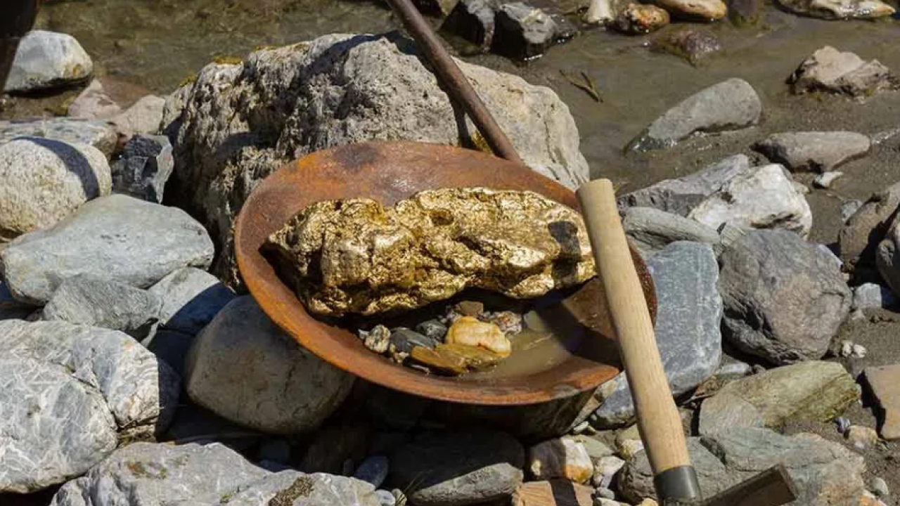 Foto - Altın fışkıran madende felaket! 100'den fazla ölü var