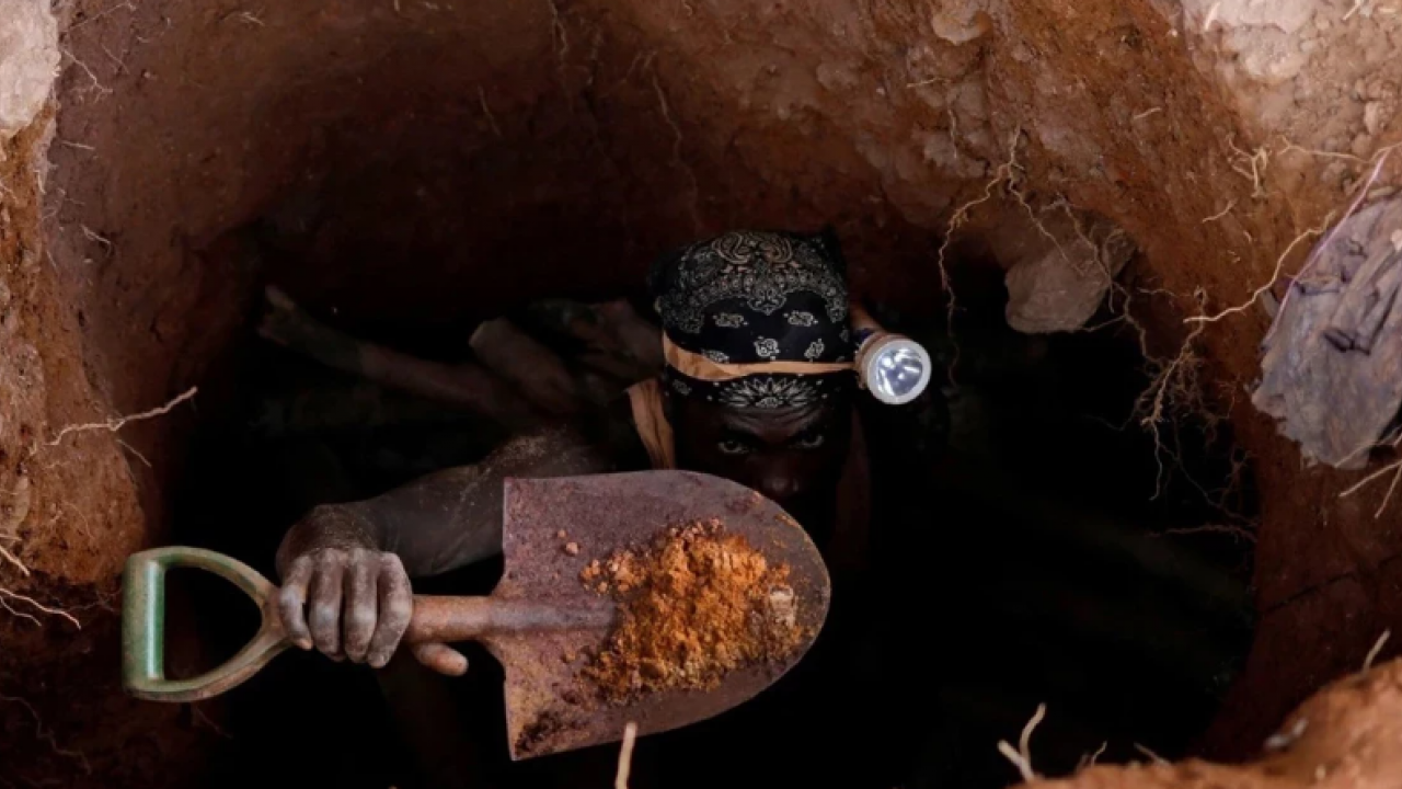 Foto - Altın fışkıran madende felaket! 100'den fazla ölü var