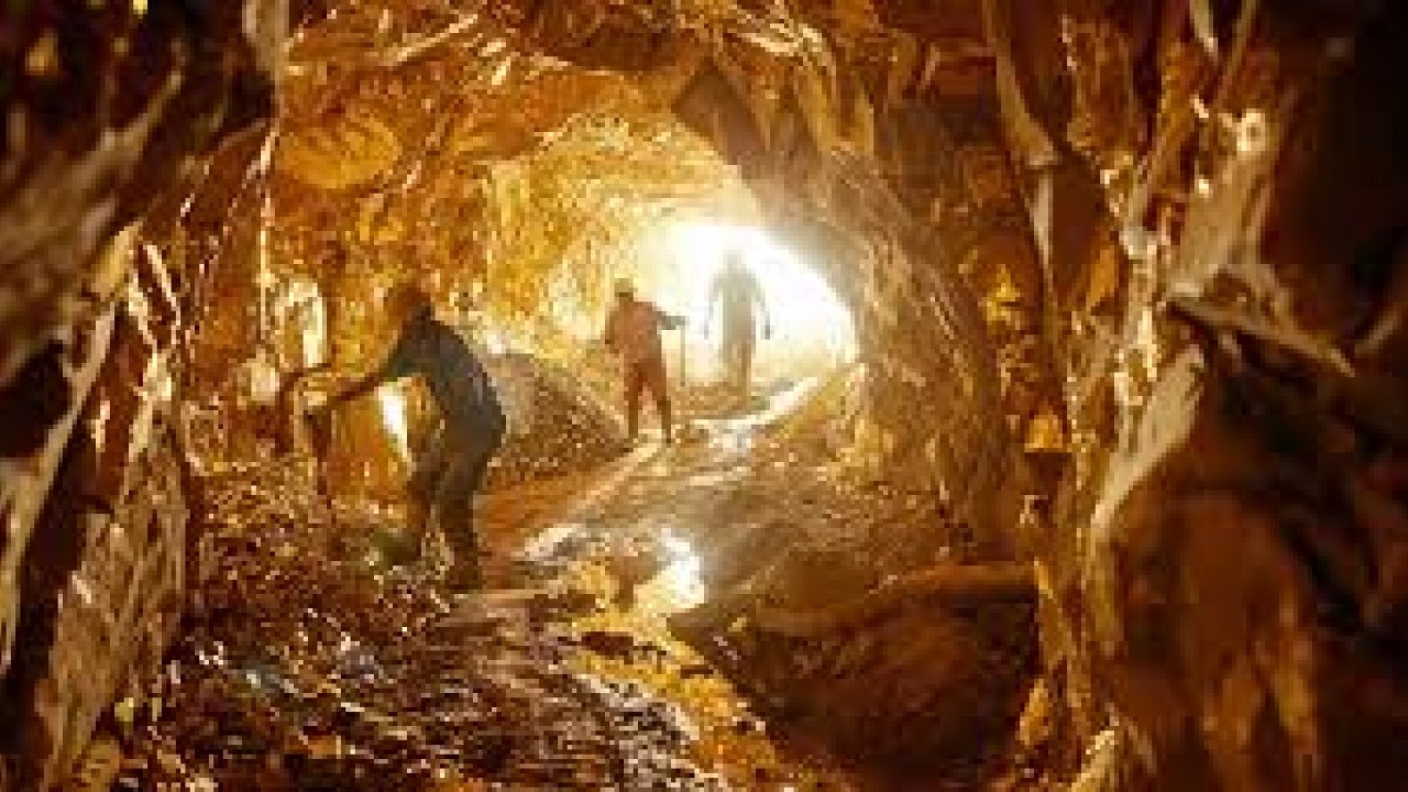 Altın fışkıran madende felaket! 100'den fazla ölü var