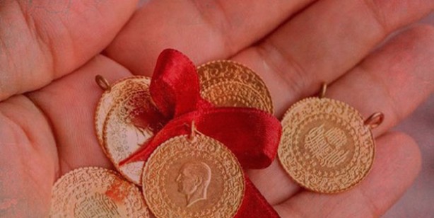 Foto - Altın fiyatı anlık ne kadar? Canlı altın fiyatları: Çeyrek altın kaç TL? Gram altın güncel fiyatı 5 Ağustos 2022 Cuma