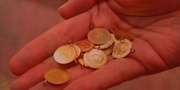 Foto - Altın fiyatı anlık ne kadar? Canlı altın fiyatları: Çeyrek altın kaç TL? Gram altın güncel fiyatı 5 Ağustos 2022 Cuma
