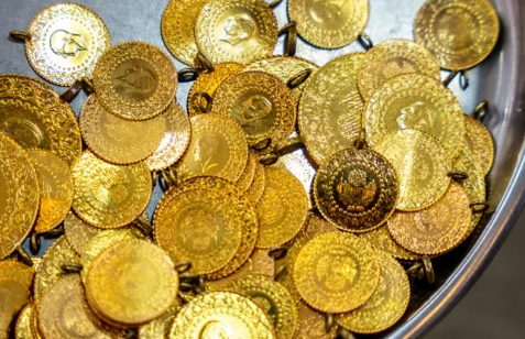 Foto - Altın füze gibi fırlayınca ünlü ekonomist uyardı! Borcu olan veya düğün yapacaklar hemen bunu yapsın