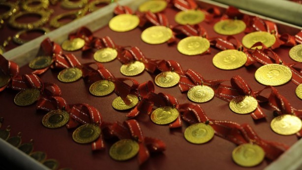 Foto - Altın alacaklar, satacaklar dikkat! Ekonomist Tunç Şatıroğlu uyardı: Yarın hemen bunu yapın