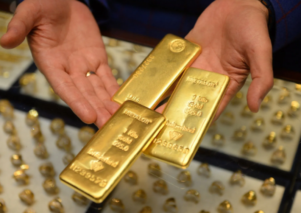 Foto - Altın için görülmemiş tahmin! Duyan soğuk havaya bakmayıp kuyumculara akın edecek