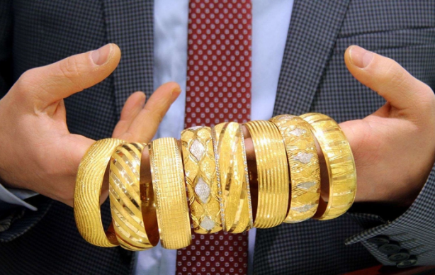 Foto - Altın için görülmemiş tahmin! Duyan soğuk havaya bakmayıp kuyumculara akın edecek