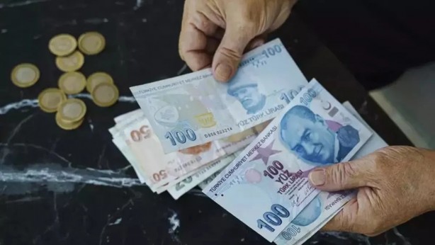 Foto - Altın ralliye geri döndü! 13 Eylül 2024 Cumhuriyet altını, 22 ayar bilezik, çeyrek ve gram altın ne kadar?