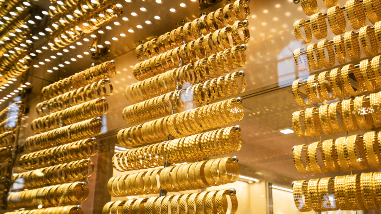 Foto - Altın rekora doymuyor: İşte 22 ayar bilezik, gram, çeyrek, yarım, Cumhuriyet ve tam altın fiyatları 