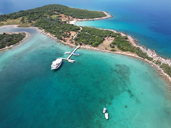 Foto - Altın sarısı kumuyla meşhur Sedir Adası