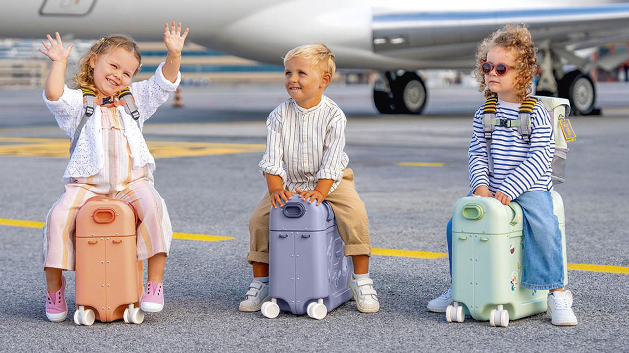 Foto - Altın tavsiyeler! Uçakta stres olmadan çocukla seyahat etmenin sırrı