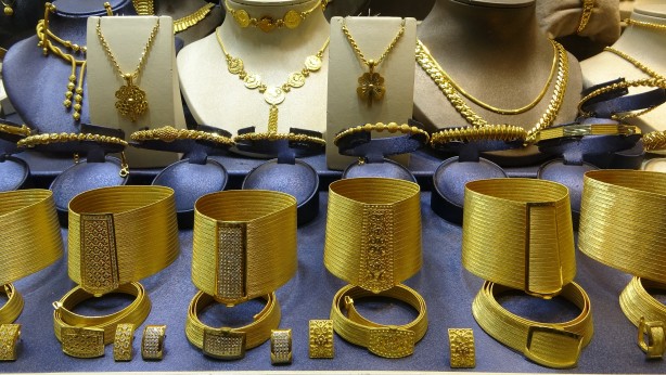 Foto - Altın uçunca kuyumcular doldu taştı! Kuyumcu esnafı altının sene sonunda göreceği rakamı açıkladı
