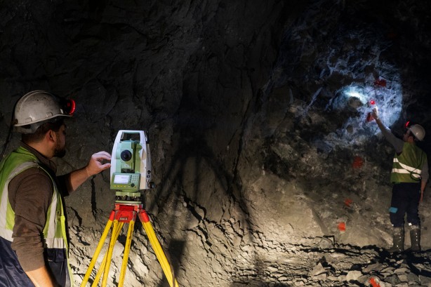 Foto - Altın ve bakır keşfetmişlerdi! Ünlü Türk maden şirketi beklenmedik bir şekilde satılıyor