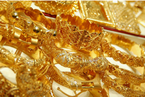 Foto - Altında büyük tehlike! Tasını tarağını toplayan Dubai'ye gitmeye başladı, kaçakçılar pusuda bekliyor