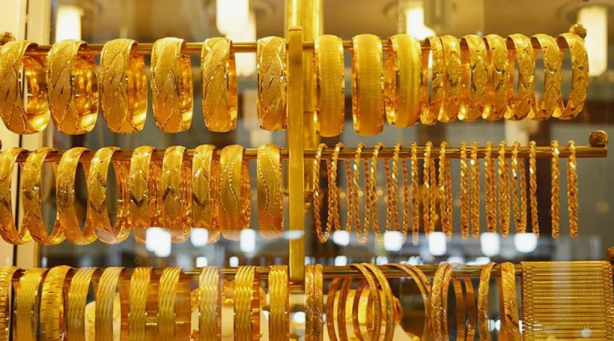 Foto - Altında büyük tehlike! Tasını tarağını toplayan Dubai'ye gitmeye başladı, kaçakçılar pusuda bekliyor