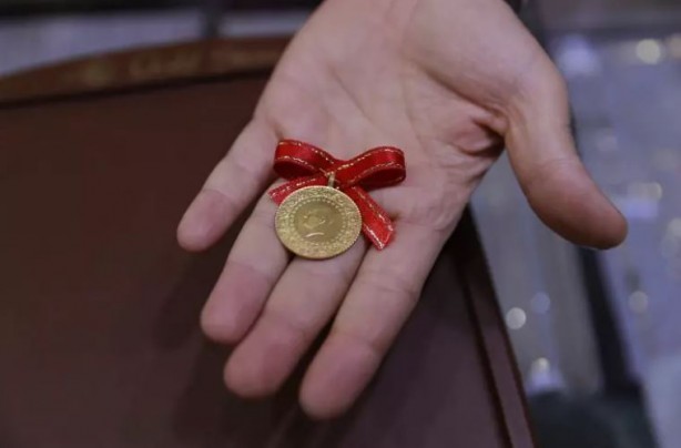 Foto - Altında iki kritik senaryo