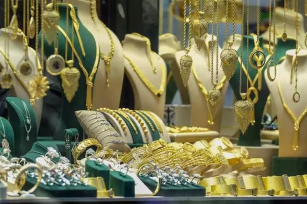 Foto - Altında iki kritik senaryo