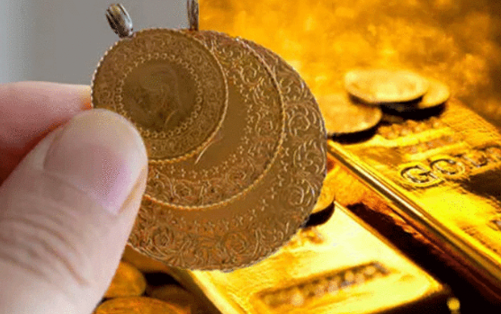 Foto - Altında ortalık karışacak gibi! Ekonomist Artuğ Çetin üstüne basa basa uyardı: Altını olan bunu yapsın