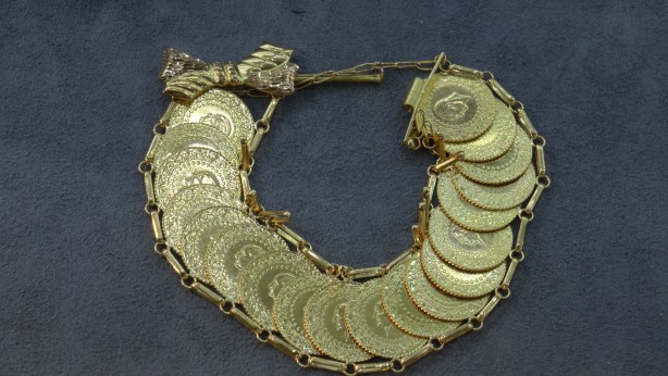 Foto - Altını olan deprem sonrası bakın ne yapıyor! Kuyumcular bu işe şaştı kaldı