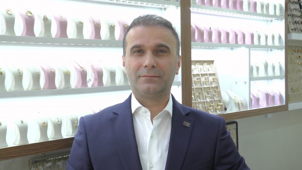 Foto - Altını olan deprem sonrası bakın ne yapıyor! Kuyumcular bu işe şaştı kaldı