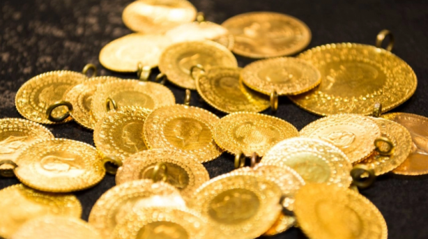 Altını olan deprem sonrası bakın ne yapıyor! Kuyumcular bu işe şaştı kaldı