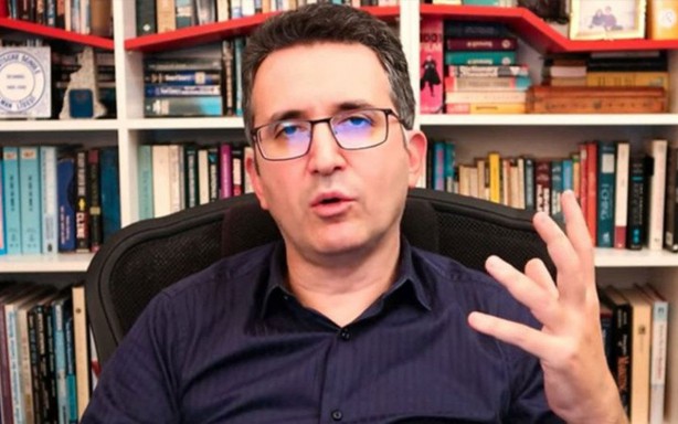 Foto - Altının neye göre yükseldiğini açıklayan ünlü uzmandan bomba uyarı! "Bu ortamda..."