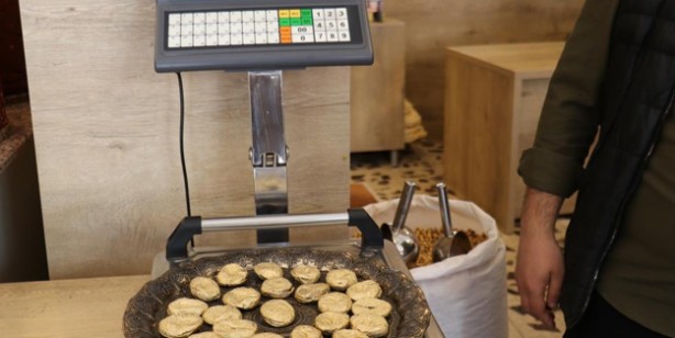 Foto - Altınla kapladı, kilosunu 10 bin liradan satıyor