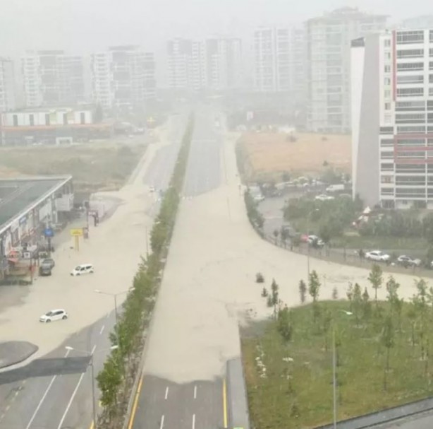 Foto - Altyapı eksikliği kendini gösterdi! Ankara'da yollar göle döndü