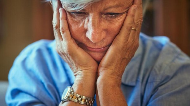 Alzheimer’ın ana sebebi bulundu! Bu alışkanlıklarınız varsa dikkat