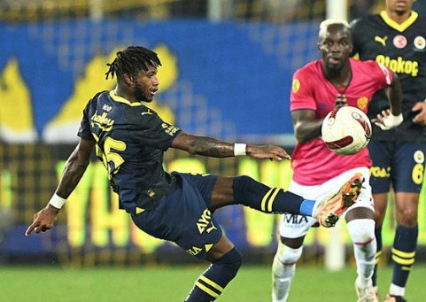 Foto - Ama bu imkansız! Bütün Fenerbahçeliler şaşkın! Az kalsın küçük dilini yutuyorlardı...