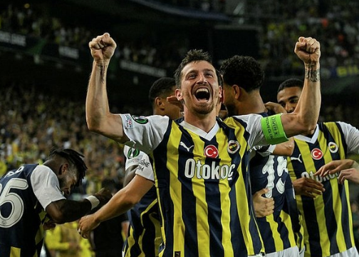 Foto - Ama bu imkansız! Bütün Fenerbahçeliler şaşkın! Az kalsın küçük dilini yutuyorlardı...