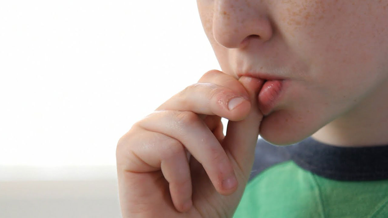 Foto - Aman çok dikkatli olun! Tırnak yemenin gizli tehlikesi