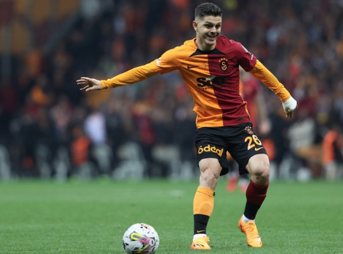 Foto - Aman dikkat: Bir çılgınlık daha! Apar topar harekete geçti: Teklif etti: Yıldızlar geçidi!