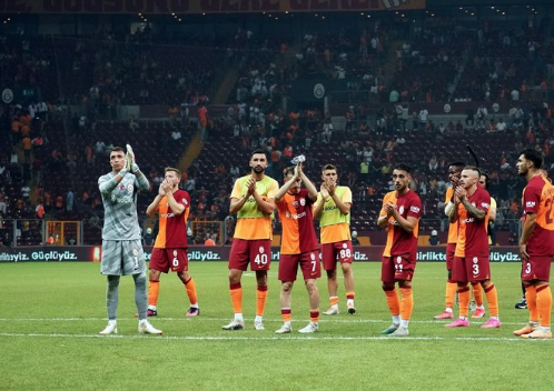 Foto - Aman dikkat: Bir çılgınlık daha! Apar topar harekete geçti: Teklif etti: Yıldızlar geçidi!