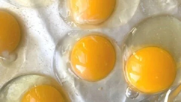 Foto - Aman dikkat edin! Yumurtayı siz siz olun böyle tüketmeyin