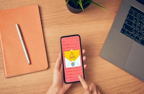 Foto - Aman dikkat hemen silin! İşte para çalan telefon uygulamaları