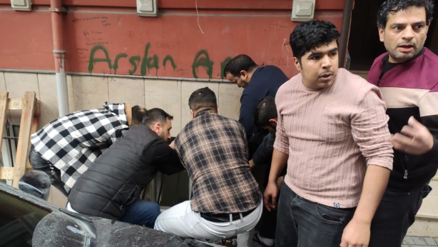 Foto - Aman dikkat! İki küçük çocuğunu evde bırakıp gidince yangın çıktı